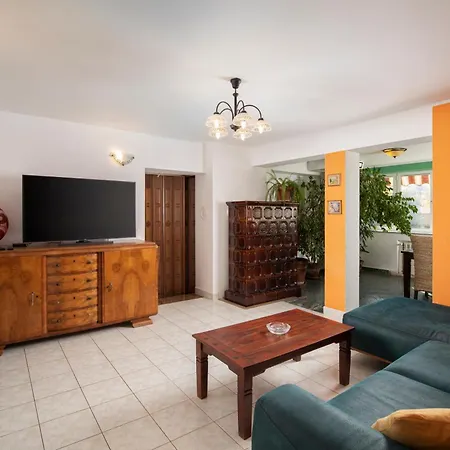 Arena - Pool Table, Table Tennis, Darts &