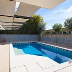 Arena - Pool Table, Table Tennis, Darts & Vila *