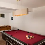 Vila Arena - Pool Table, Table Tennis, Darts &