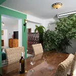 Arena - Pool Table, Table Tennis, Darts & Vila *
