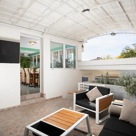 Arena - Pool Table, Table Tennis, Darts &