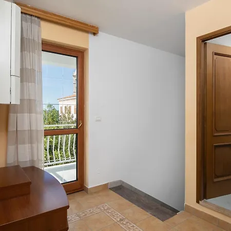 Arena - Pool Table, Table Tennis, Darts & *