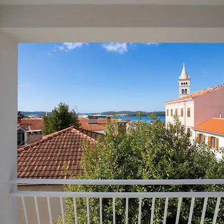 Arena - Pool Table, Table Tennis, Darts & Pula