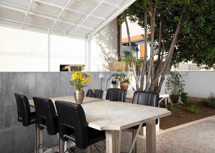 Arena - Pool Table, Table Tennis, Darts &