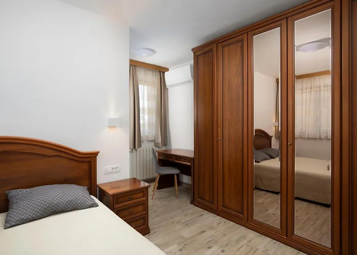 Villa Arena - Pool Table, Table Tennis, Darts & *