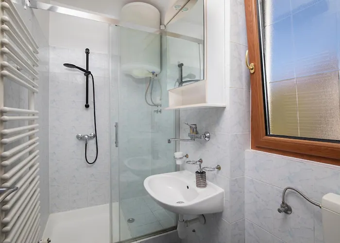 Arena - Pool Table, Table Tennis, Darts & Pula