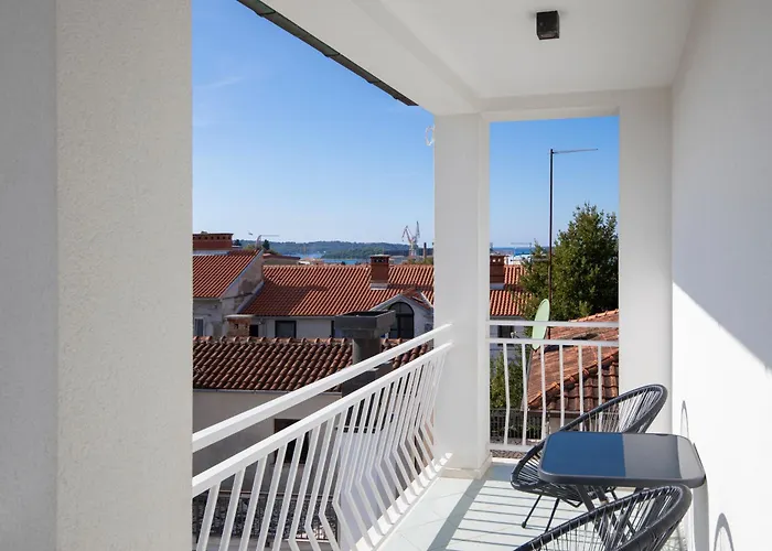 Arena - Pool Table, Table Tennis, Darts &