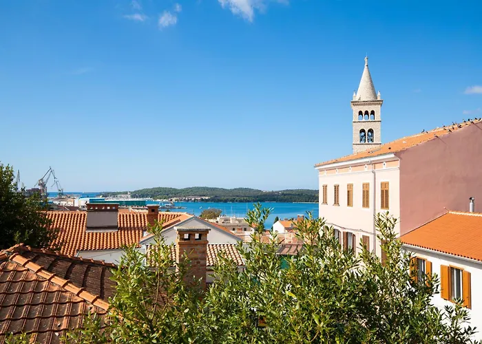 Arena - Pool Table, Table Tennis, Darts & Villa Pula