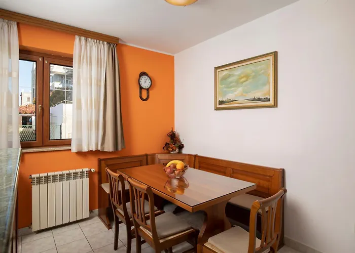 Villa Arena - Pool Table, Table Tennis, Darts & Pula